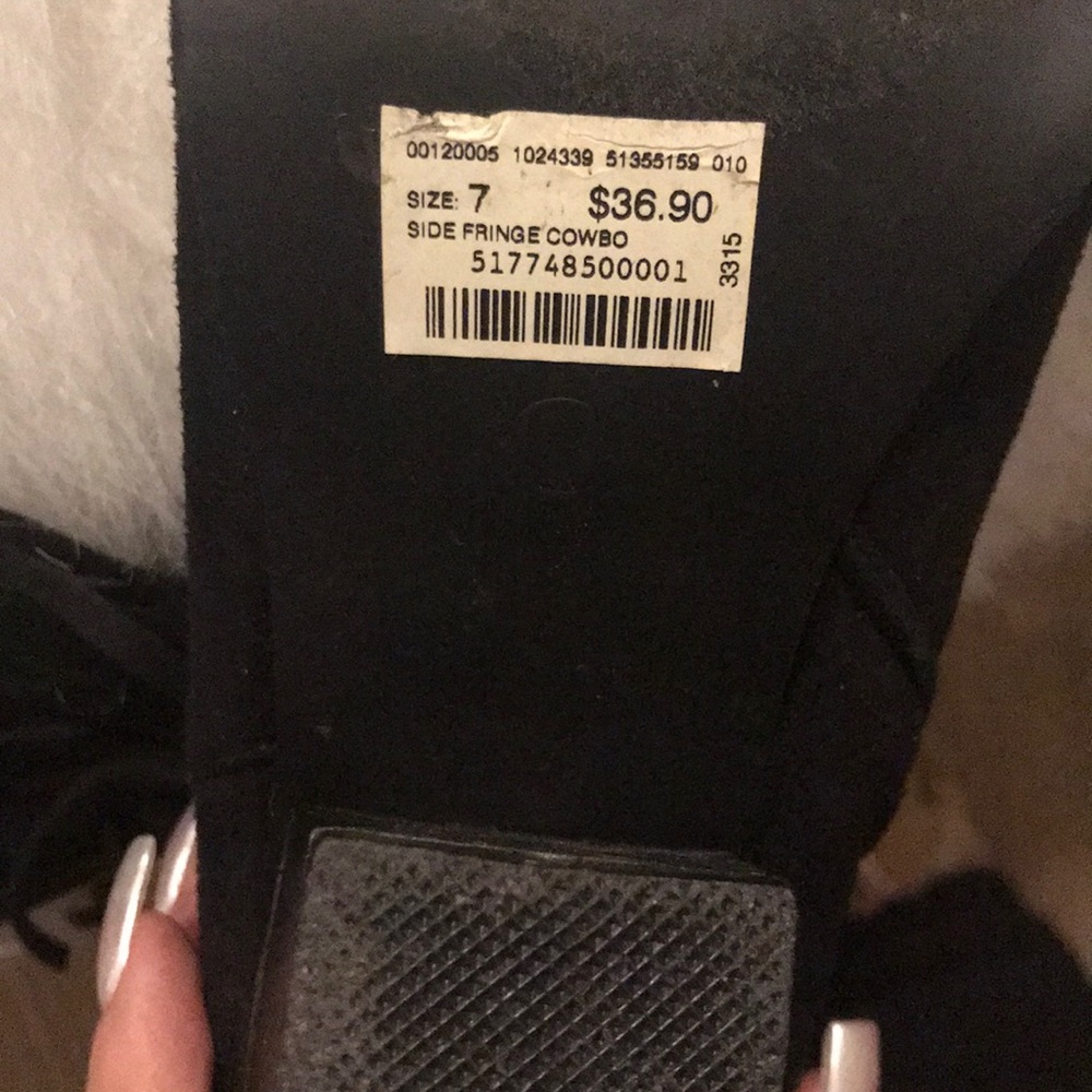 Wet seal fringe detailed booties